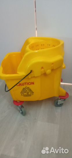 Ведро на колесиках с отжимом