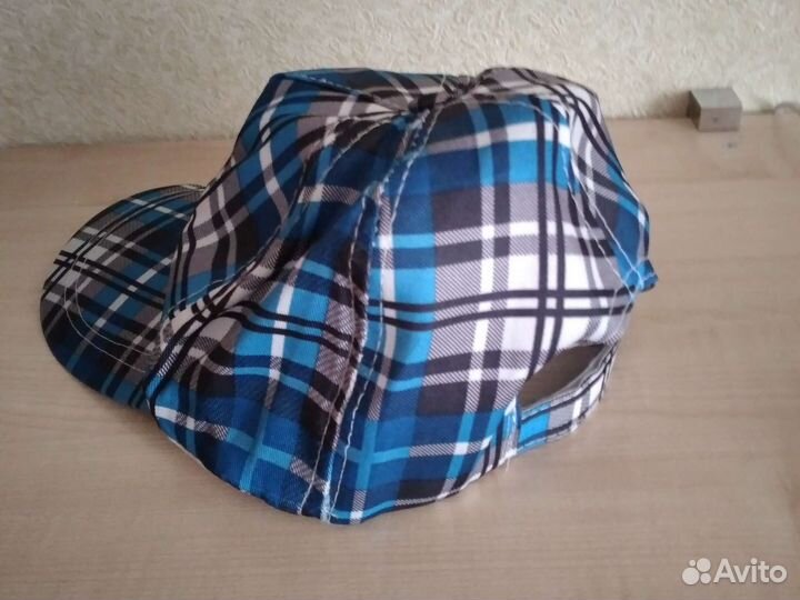 Панама и кепка