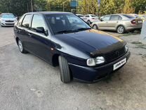 Volkswagen Polo 1.6 MT, 1996, 168 900 км, с пробегом, цена 200 000 руб.