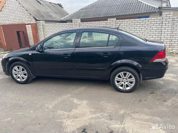Opel Astra 1.6 МТ, 2010, 210 000 км