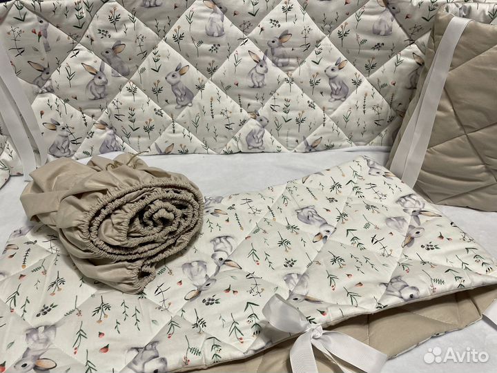 Стеганные бортики в детскую кроватку