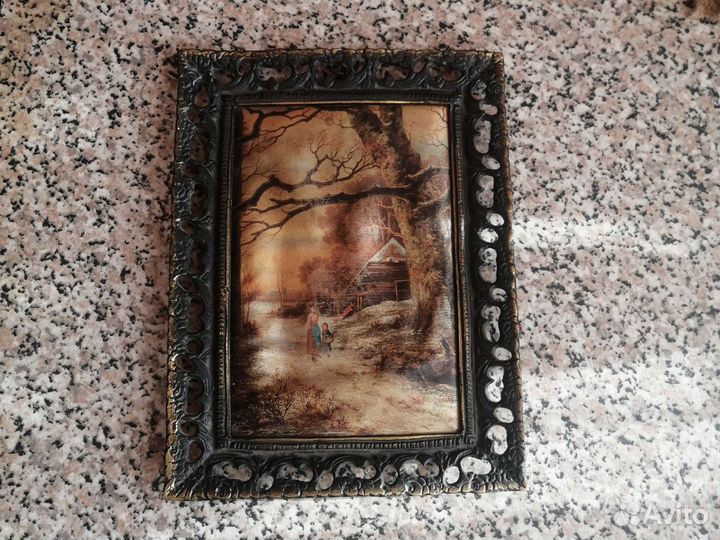 Старинная картина в бронзе с шелком