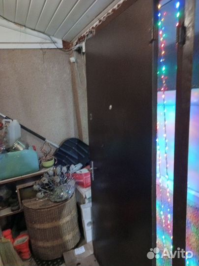 Дверь входная металлическая правая бу