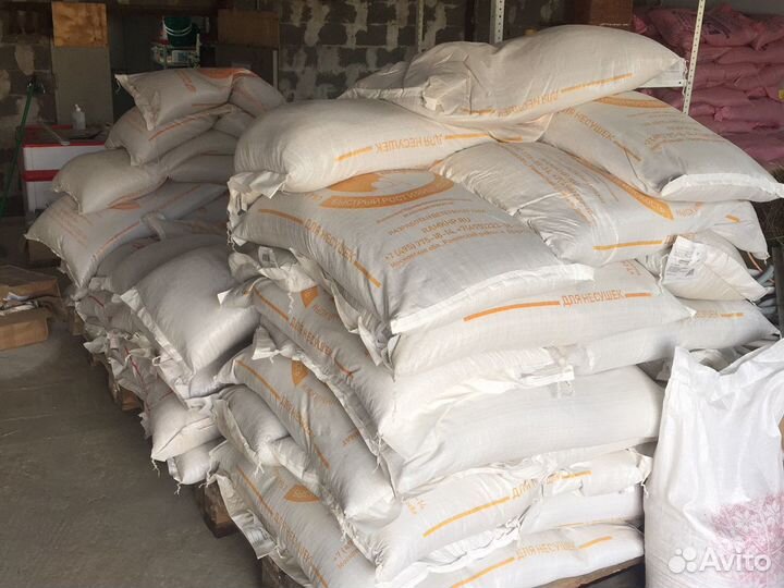 Южная Корона, фуражное зерно