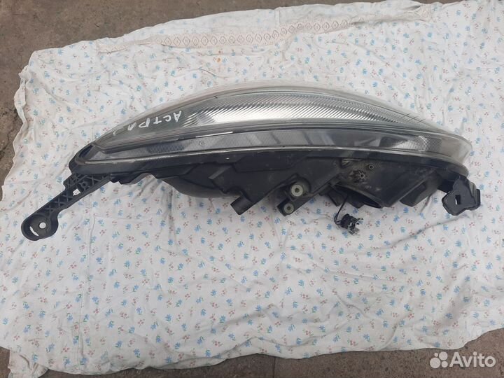 Фара левая opel astra j