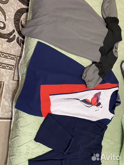 Продам платья 50-52 р и брюки 56 р