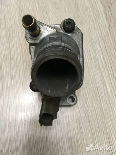 Корпус термостата Volvo с датчиком