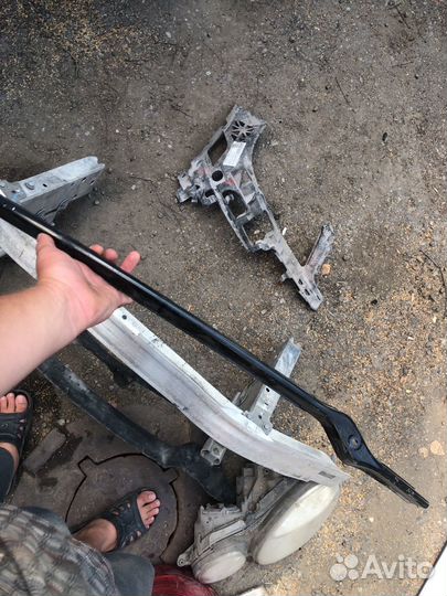 Усилитель переднего бампера bmw X3