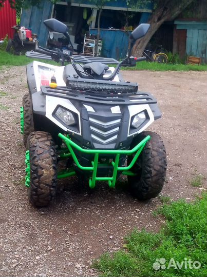 Продам квадроцикл не битый не крашенный