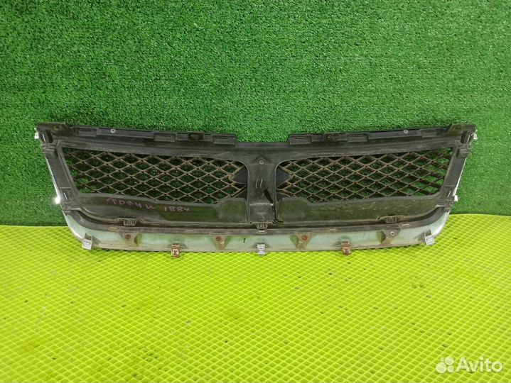 Решетка радиатора Suzuki Escudo