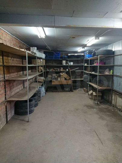 Гараж, > 30 м²