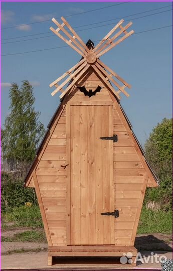Уличный туалет деревянный ELE1003