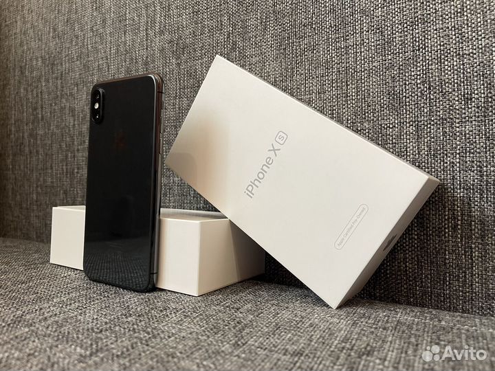 iPhone Xs, 64 ГБ