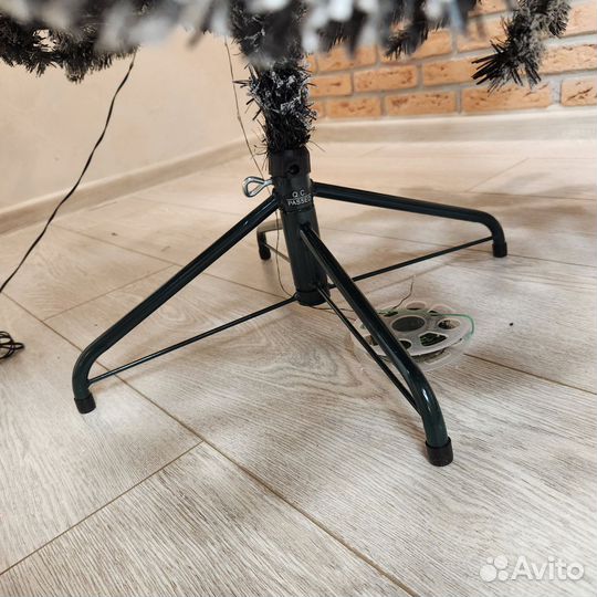 Елка искусственная 180