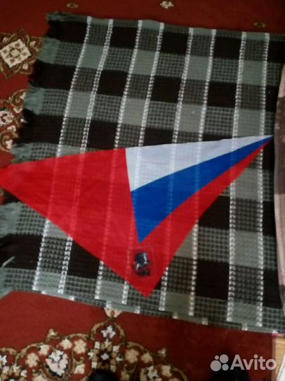 Продам новый галстук