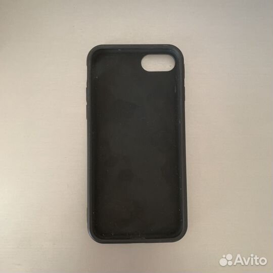 Чехол на iPhone 7