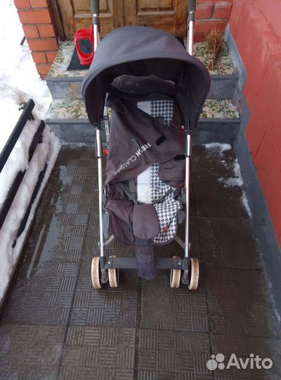 Прогулочная коляска