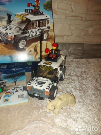 Конструктор lego City 60267 Внедорожник для сафари