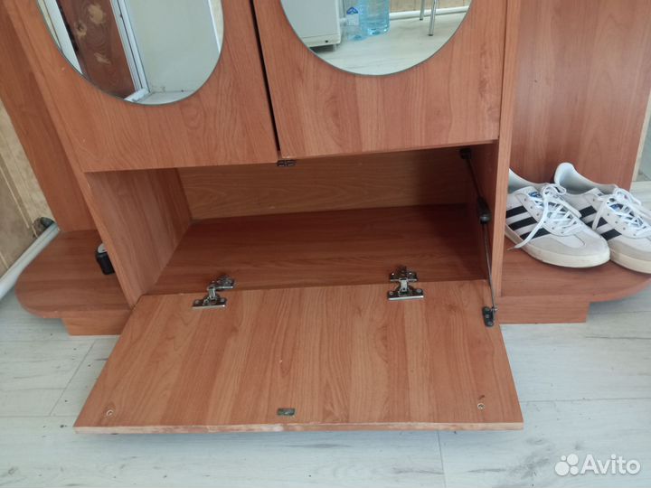 Шкаф для одежды бу