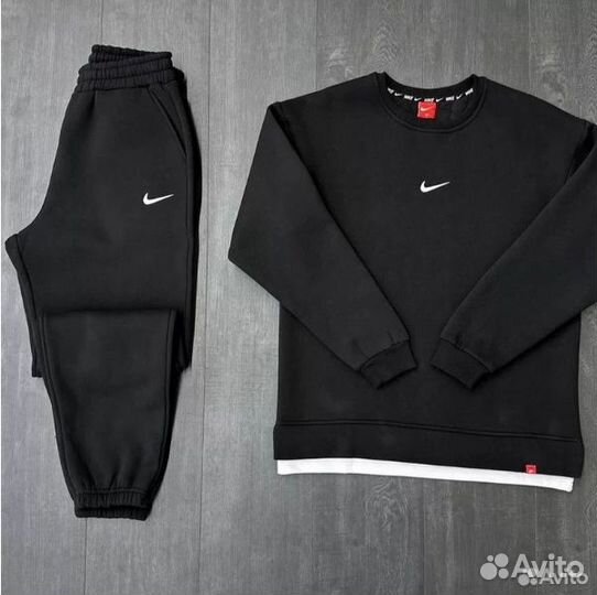 Спортивный костюм Nike