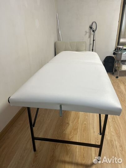 Массажный стол