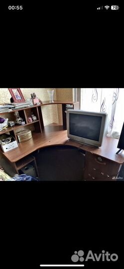 Письменный стол