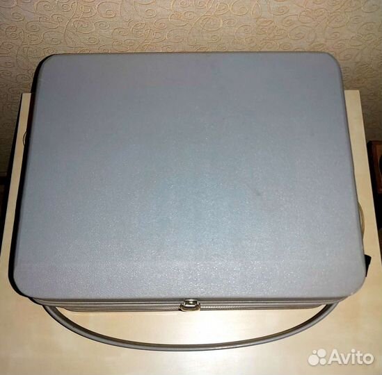 Катушечный магнитофон 