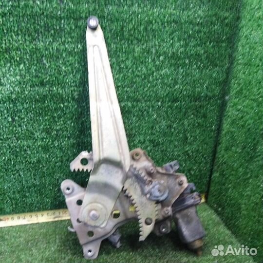 Стеклоподъемник задний левый Toyota Corolla 100