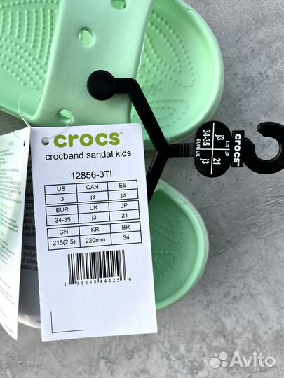 Новые сандалии Crocs J3