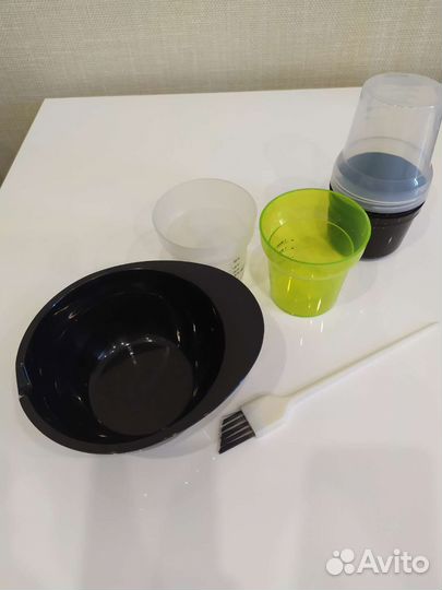 Парикмахерские принадлежности