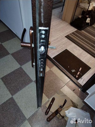 Вскрытие дверных замков, авто, сейфов 24/7