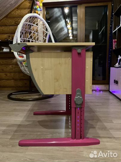 Парта и стул