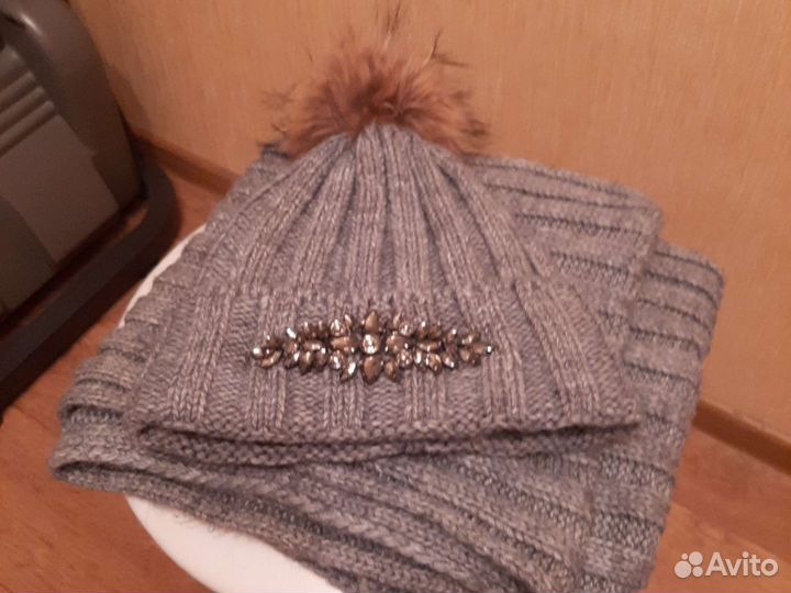 Комплект шапка и снуд зимний новый