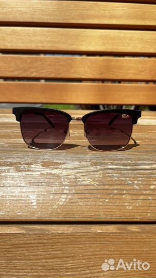 Солнцезащитные очки lacoste