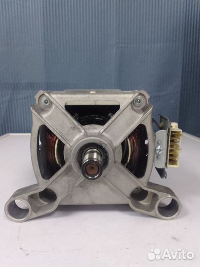 Двигатель для стиральных машин Ariston Indesit