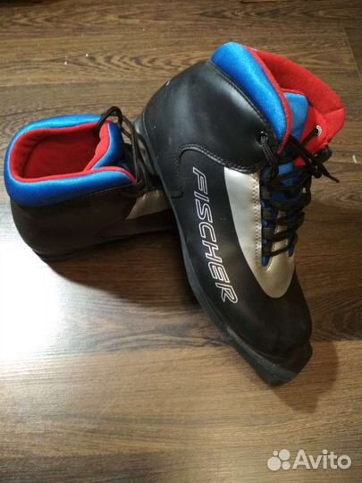 Лыжные ботинки fischer