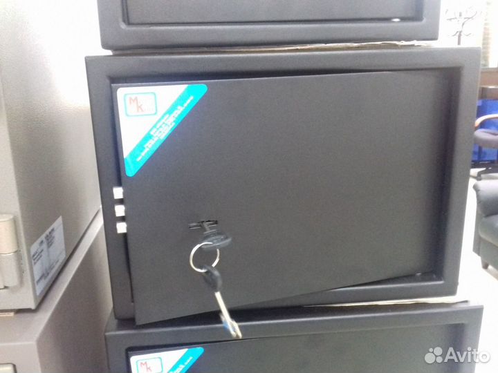 Шкаф мебельный пистолетный