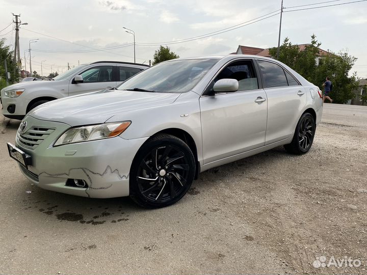 Колеса на Toyota Camry R-18 245/45 летние