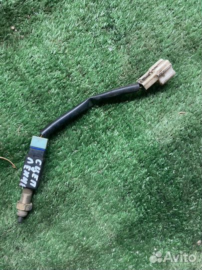 Концевик сцепления nissan wingroad y11