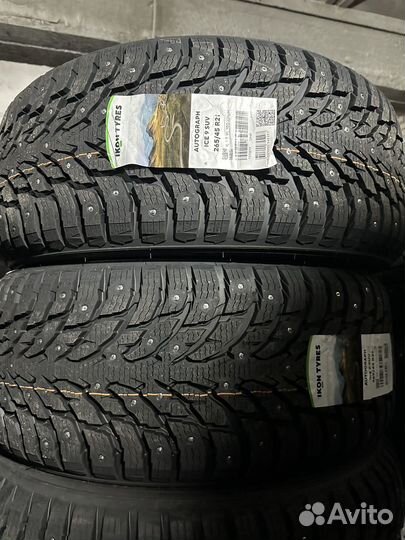 Ikon Tyres Autograph Ice 9 SUV 265/45 R21 108T