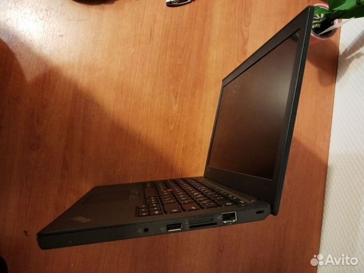 Lenovo thinkpad a275