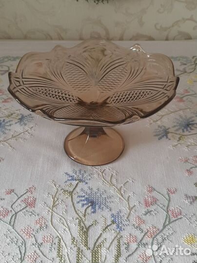 Ваза на ножке цветное стекло СССР