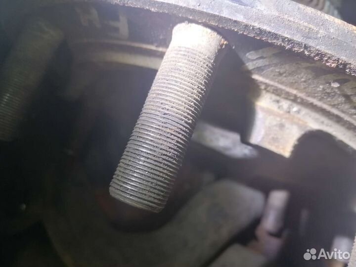 Ступица передняя Volvo FH12