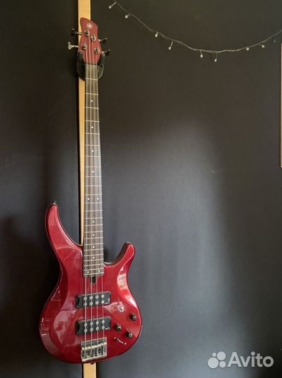 Бас гитара Yamaha trbx 304 (чехол+ремень)
