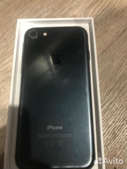 Телефон iPhone 7 32gb