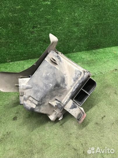 Корпус воздушного фильтра Audi A4 B5 ADR 1.8 1996