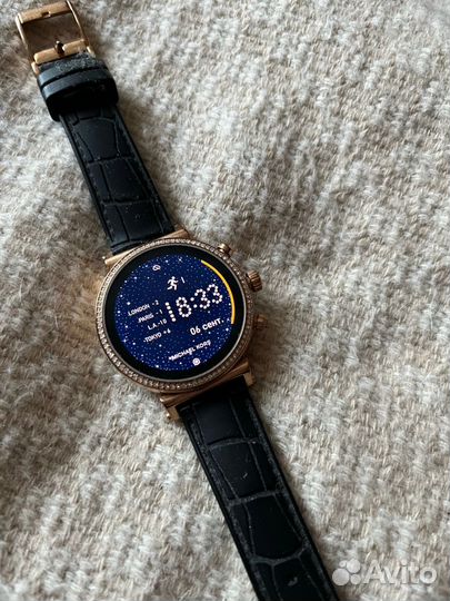 Умные часы michael kors