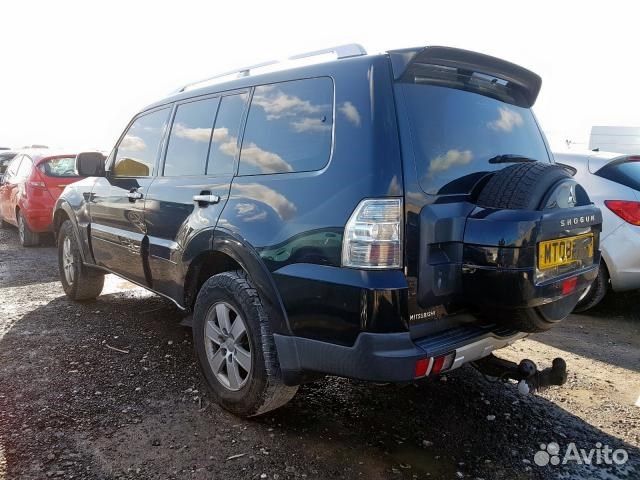 Разбор на запчасти Mitsubishi Pajero