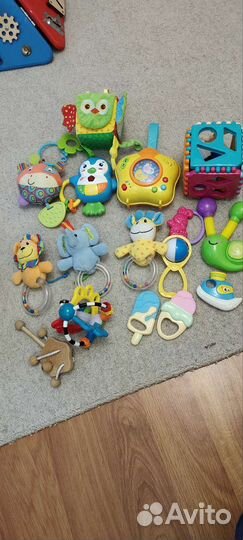 Игрушки для малышей пакетом