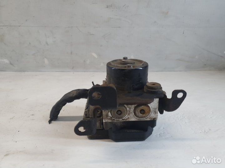 Блок abs Hyundai Elantra седан G4ED 2005